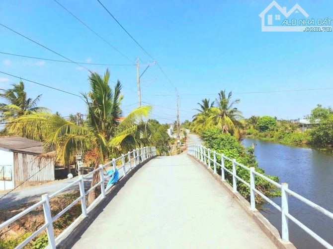 Chỉ 1.35 tỷ sở hữu 1000m2 đất thổ View Kênh cực đẹp - 2