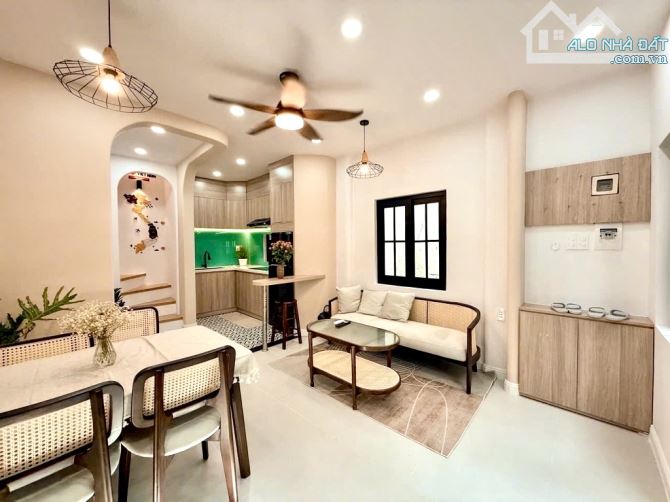Nhà đẹp 3 tầng Lê Văn Sỹ Quận 3 – full nội thất cao cấp – giá chỉ 4.xx TL - 2