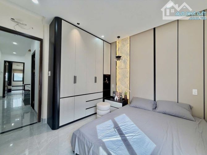 OTO tránh, đối diện TTTM Aeon Mall, đường Cổ Linh, Long Biên 45m2 x 5Tầng Nhỉnh 9Tỷ có TL - 2