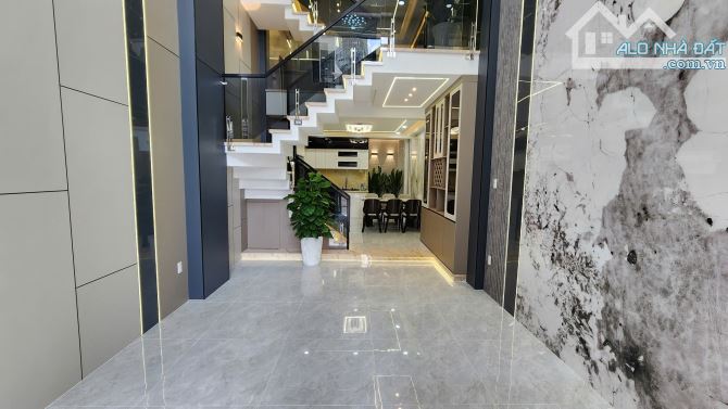 NHÀ PHỐ KHU VIP 4 TẦNG - THẠNH LỘC 29, QUẬN 12 – CHỈ 1 CĂN BLACK HUYỀN BÍ - 4 TỶ NHẬN NHÀ! - 2