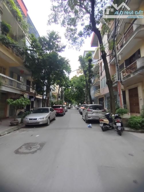 BÁN NHÀ PHÂN LÔ NGHĨA ĐÔ, ÔTÔ TRÁNH, KINH DOANH, 2 THOÁNG, DÂN XÂY 52M2 NHỈNH 17 TỶ - 2