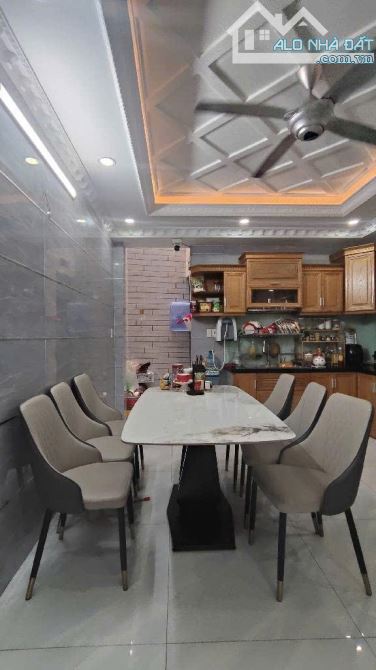 🏡 Nhà đẹp tặng FULL nội thất – Bình Hưng Hòa B – SHR giá chỉ 6 tỷ 4 - 2
