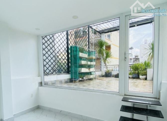 Bán Nhà Mặt Tiền Kinh Doanh- NGã 5 Thủ Đức-115(7.5mx23m )- 4 Tầng- Chỉ 30 Tỷ(thương lượng) - 2