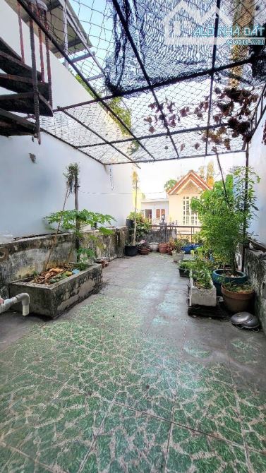 BÁN NHÀ 3 TẦNG LINH CHIỂU THỦ ĐỨC 54M2 -GẪN CÁC TRƯỜNG ĐẠI HỌC GIÁ 5.2 TỶ - 2