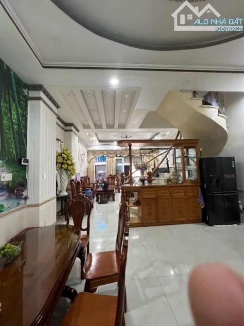 Chủ kẹt tiền bán gấp nhà 4 tầng khu Tên Lửa- ngang 6m x 14m- 4 tầng giá  hơn 10 tỷ - 2