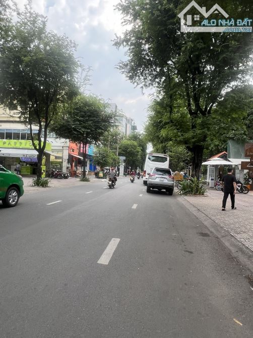 BÁN ĐẤT VÀNG TRUNG TÂM – 15 VÕ VĂN TẦN, PHƯỜNG 6, QUẬN 3 - 20M x 40M Giá 399 tỷ - 2