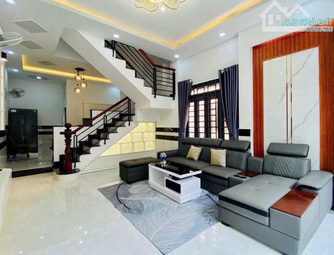 Duy Nhất Căn Nhà Đẹp 2 Tầng, Gần Chợ Phạm Văn Hai, Tân Bình - SHR - 3 Tỷ 150/63m2 - 2