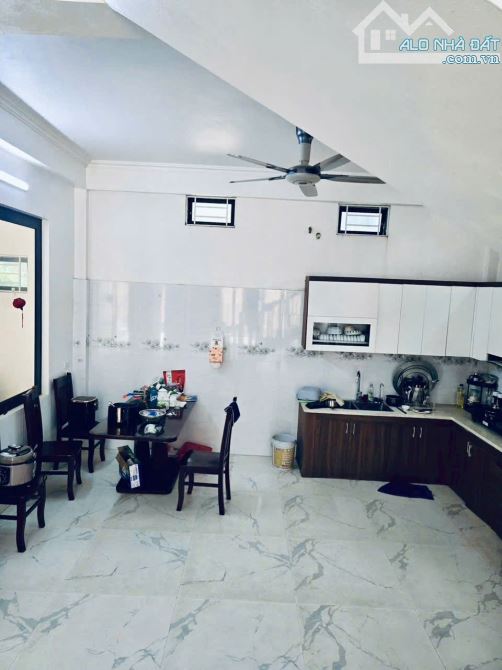 BÁN NHÀ 2 TẦNG SIÊU ĐẸP-MÁI NHẬT HIỆN ĐẠI SỐ 351A  ĐƯỜNG BẢO LƯƠNG- P.YÊN NINH -TP.YÊN BÁ - 2