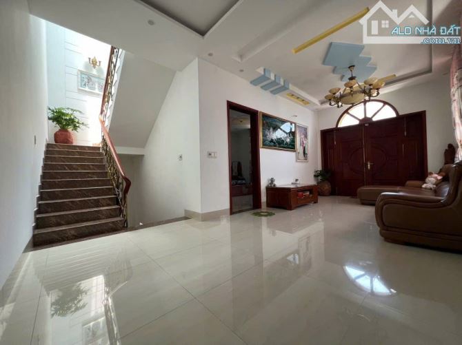BAN BIỆT THỰ VIP KHU ĐẠI AN DÂN TRÍ CAO - 1T2L ĐẦY ĐỦ CÔNG NĂNG - (10x17) GIÁ 18.7 TỈ TL - 2