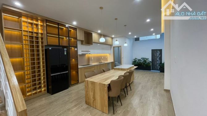 🏡 NHÀ MỚI 3 TẦNG HIỆN ĐẠI – FULL NỘI THẤT CAO CẤP – TRUNG TÂM HẢI CHÂU  📍 Vị trí: gần Lê - 2