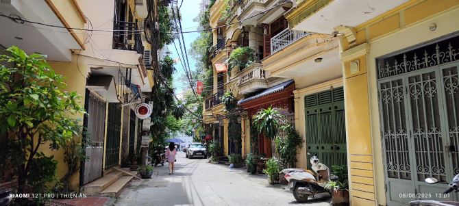 Lô góc ô tô tránh– Cạnh Vincom Nguyễn Chí Thanh– KDoanh sầm uất- Sau BV Nhi- 46m2- 19.6 tỷ - 2