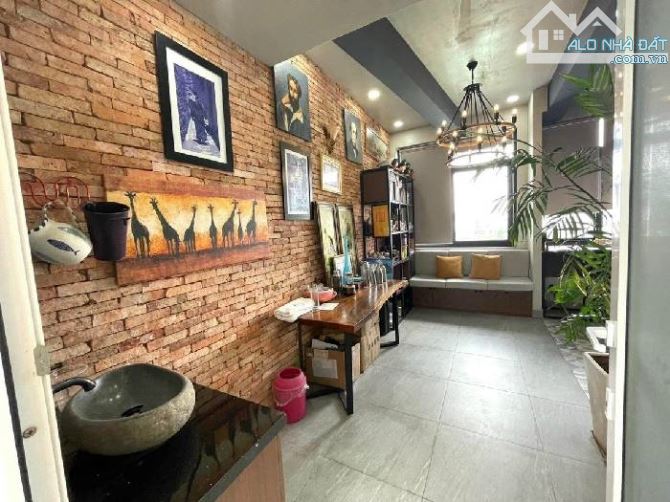 NHÀ BÁN HUỲNH TẤN PHÁT - THIẾT KẾ LỆCH TẦNG THOÁNG ĐẸP - 2