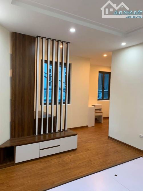 Bán nhà 5 tầng ô tô đỗ cửa,kim chung,gần đường 422b,gần trường,chợ,ngõ thông,thuận tiện - 2