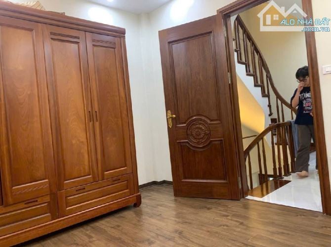 Bán nhà Cổ Nhuế, 36m x 5 tầng, phân lô, ô tô đỗ cửa, dân trí cao, an sinh đỉnh - 2