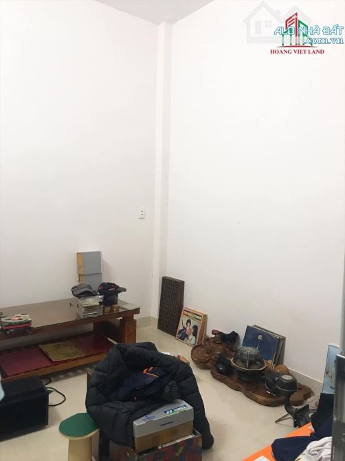 Bán căn nhà 1 trệt 1 lầu mặt tiền đường Phó Đức Chính Dt:6x16,53 (thổ cư 100%) hướng Đông - 2