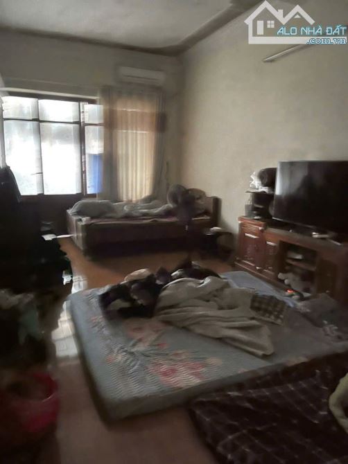 SIÊU PHẨM NHÀ 3 TẦNG – TRẠI CHUỐI, HỒNG BÀNG – ĐƯỜNG 5M, CÓ VỈA HÈ GIÁ CHỈ 3 TỶ - 2
