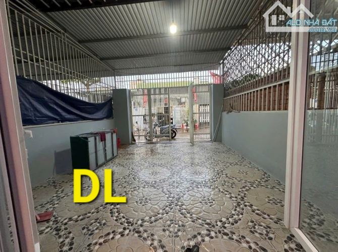BÁN NGÔI NHÀ TÂM HUYẾT TRONG KHU THÀNH ĐỒNG  ĐƯỜNG Y MOAN - 2