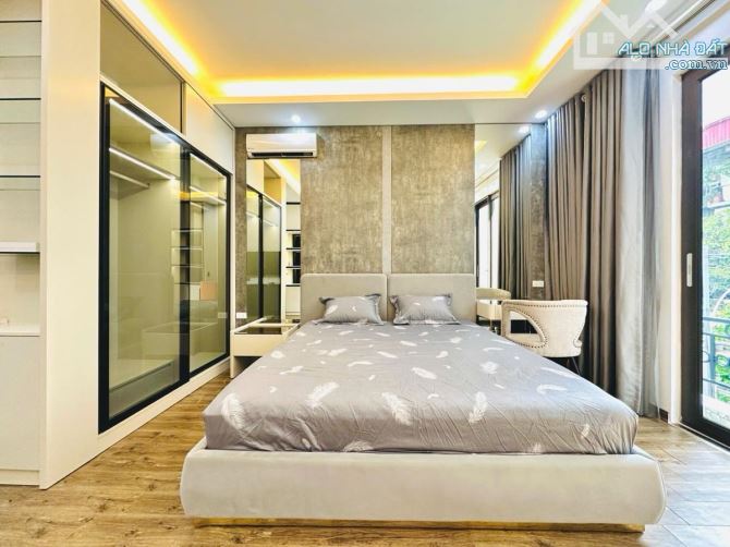 Bán nhà Triều Khúc- ô tô - kinh doanh - diện tích khủng - giá rẻ - 2