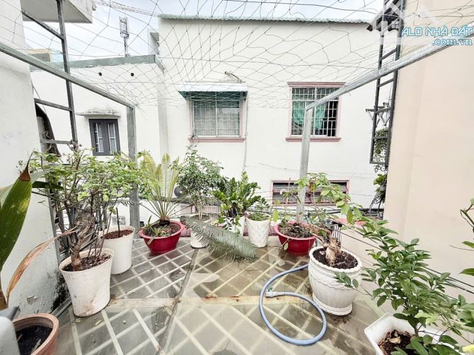 105m² BÁN ĐÁT TẶNG NHÀ PHAN VĂN TRỊ-CHỈ 70TR/m2- 10m RA HẺM XE HƠI- NỞ HẬU 7,4m NHỈNH 7 TỶ - 2