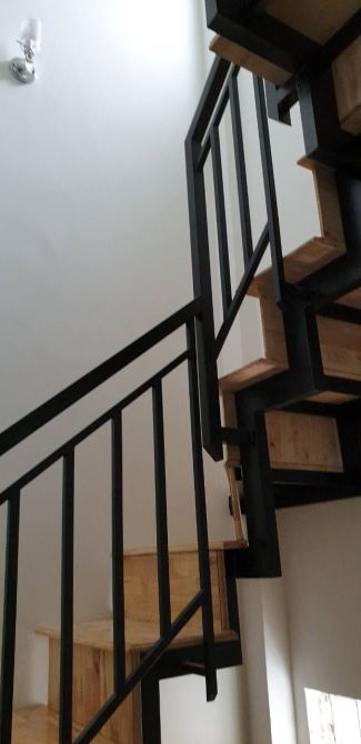 - CHỈ NHỈNH 3 TỶ, 3 TẦNG KIÊN CỐ - TT QUẬN 10 - NHÀ HẺM ĐƯỜNG TÔ HIẾN THÀNH - - 2