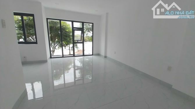 Cho thuê phòng Nhà phố  Đông Tăng Long, 5PN, bãi xe hơi, máy lạnh, chỉ 2,x tr/ tháng - 2