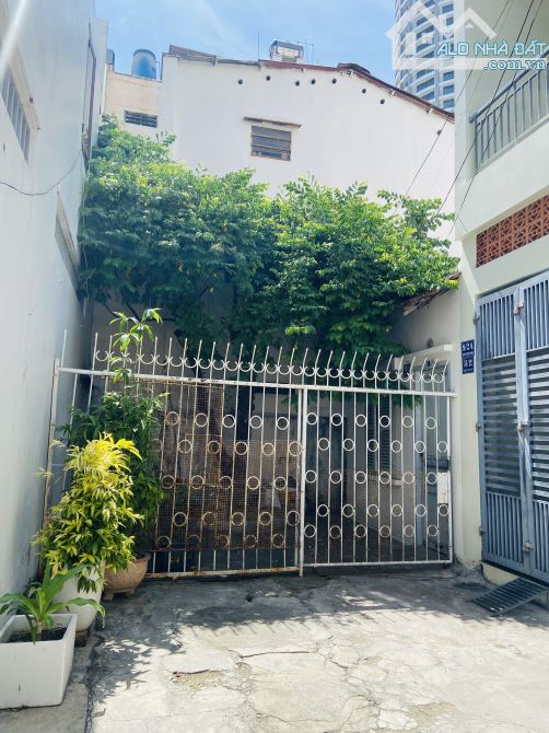 Bán cắt lỗ lô đất hẻm Nguyễn Thiện Thuật, lộc thọ nha trang 83m chỉ 11 tỉ - 2