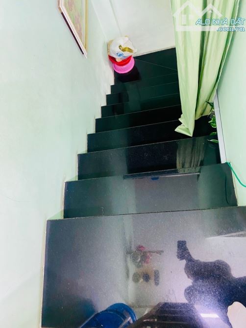 Bán nhà 2 tầng DTSD 44m2 Nguyễn Thị Tú, ngay ngã tư Gò Mây, Bình Tân, nhỉnh 1 tỷ - 2