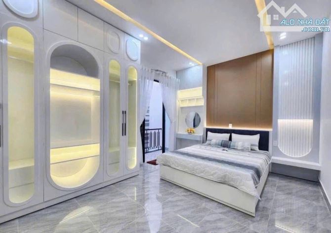Bán nhà 3 tầng 3 mê đường LÊ VĂN THỊNH đứng trước nhà nhìn thấy Biển - 2