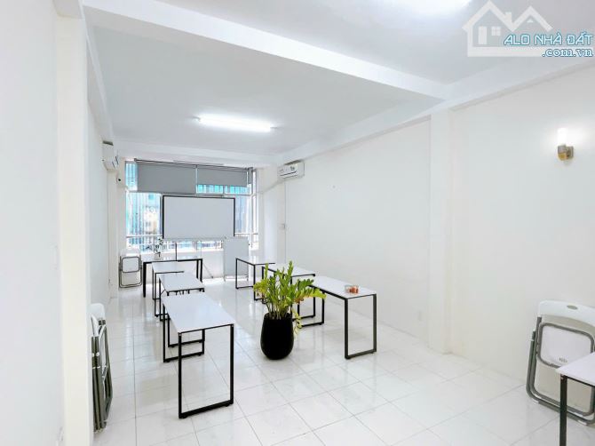 Bán gấp nhà 2 mặt tiền thoáng sáng, hẻm xe hơi Ca Văn Thỉnh, P11, Tân Bình – chỉ 14.5 tỷ - 2