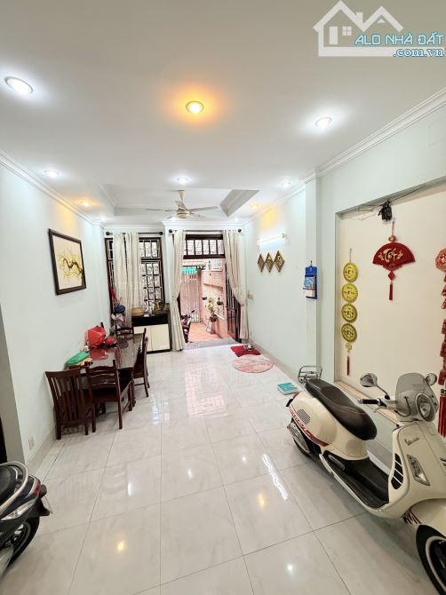 Bán Nhà HXH Phan Đăng Lưu P.Đức Nhuận 5 tầng 106m2 giá 16.7 tỷ - 2