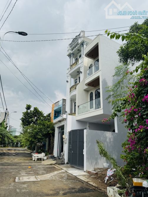 3.1 Tỷ- Đất ở- Hẻm 6m- Khu phân lô- Đs.1 Long Trường - 2