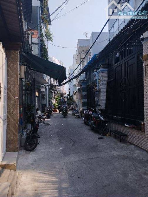 Bán nhà 3 tầng,ngang hiếm 5m,hẻm ba gác, Tân Thuận Đông Quận 7, nhỉnh 4 tỷ - 2
