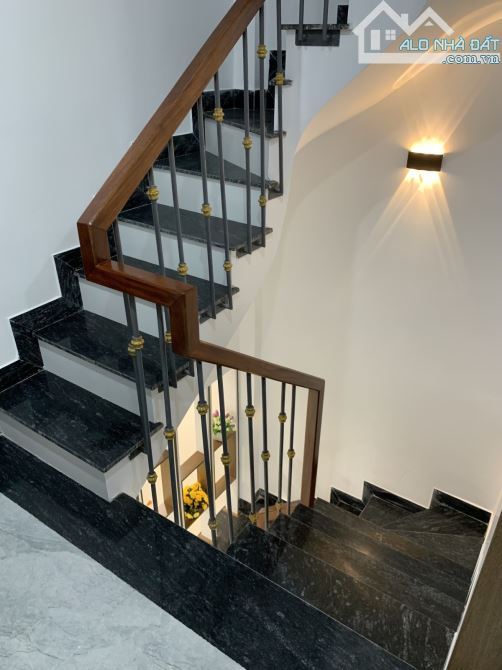 Bán nhà Hào Nam 52m2 phân lô oto tránh 7 tầng thang máy 22 tỷ - 2