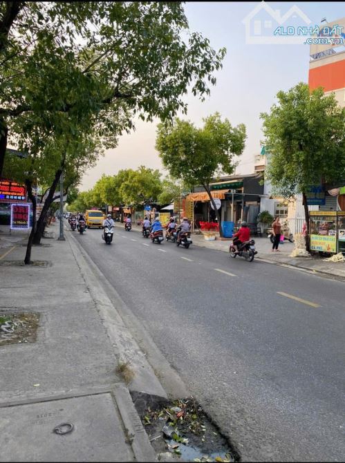 MẶT TIỀN KINH DOANH (8 X30 ) SONG HÀNH -Q12 GẦN TÔ KÝ - 2