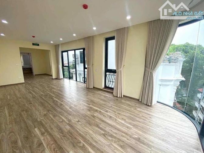 💥SIÊU PHẨM💥MP HOÀNG VĂN THÁI, TÒA BUILDING 9T, LÔ GÓC VUÔNG VẮN, 63 TỶ 113M2 MT8M,DT CAO - 2