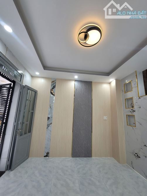 Nhà Mới 1 lầu khu Tân Kim, Đường Xe Hơi. sổ Hồng Riêng Giá rẻ còn thương lượng - 2
