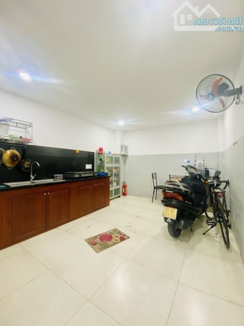 Phan Huy Ích,Nhà 5 Tầng , Full Phòng Cho Thuê , DT 50M2 , Giá Chỉ 7.5 Tỷ TL - 2