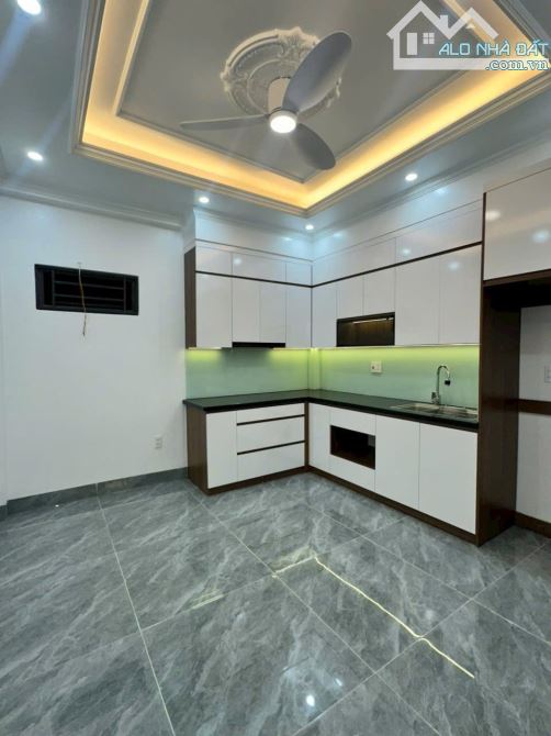 Bán căn nhà 3 tầng ngõ phố Bình Lộc, ph Lê Thanh Nghị, Tây HP, 52.6m2, 3 ngủ, 3vs, mt 4m - 2