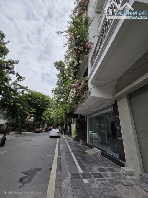 Bán nhà Võng Thị - Tây Hồ, Lô góc, gần phố, 90m2 x 3 tầng, giá 20.9 Tỷ - 2