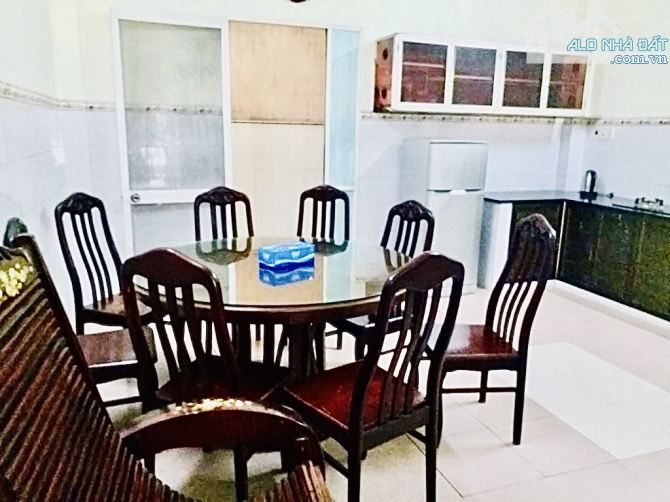 Khu Ao Sen - Tên Lửa - 4 tầng - 5m x 20m - 4PN rộng - View công viên - 2