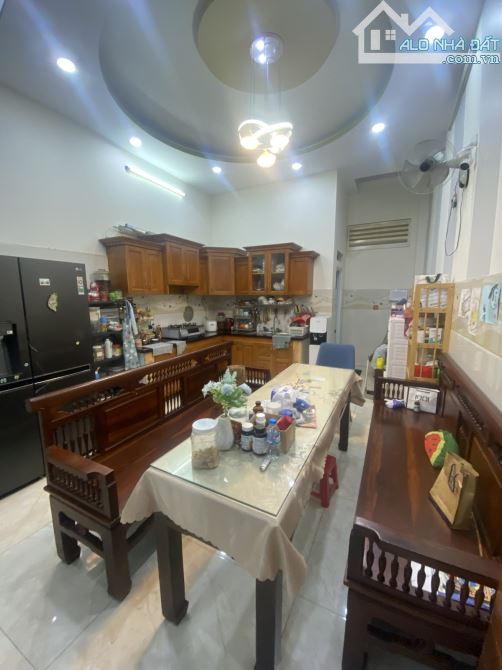 NHÀ 80M2 - 3 TẦNG - NGUYỄN SÚY - HẺM XE HƠI - NHỈNH 6 TỶ - 2