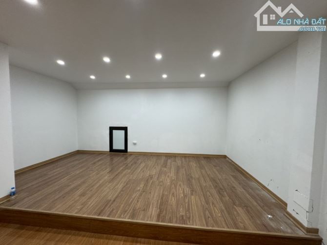 🏡 NHÀ ĐẸP – TRUNG TÂM TRÂU QUỲ, GIA LÂM 50M MT5M CHỈ 5,8 TỶ 🏡 - 2