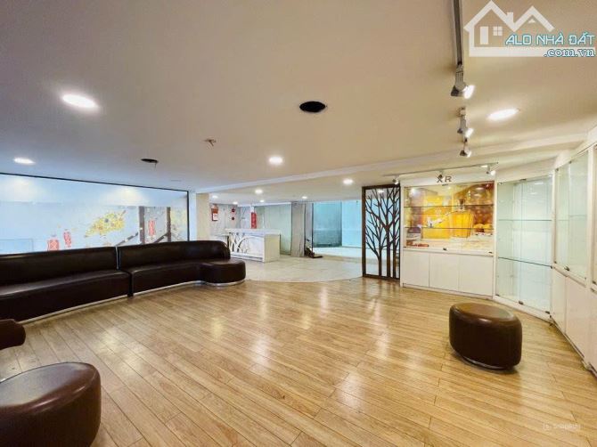 HOT- MẶT TIỀN LÊ HỒNG PHONG- 10M X 20M- 6 TẦNG, THANG MÁY- PHƯỜNG 04, QUẬN 5 - 2