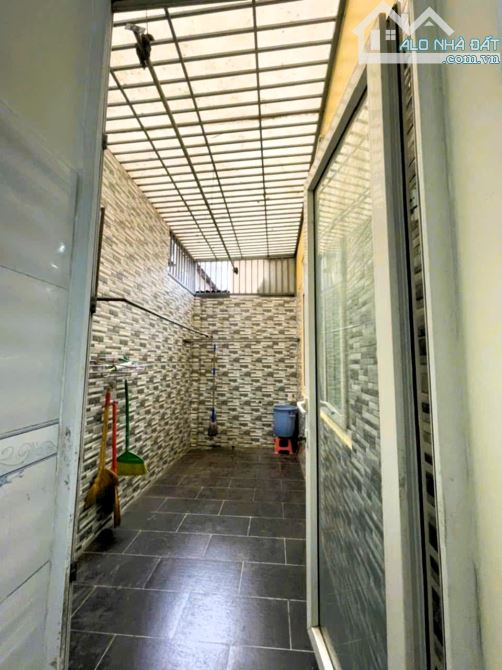 cho thuê nhà nguyên căn gần chợ Đầu Mối diện tích lớn 4 phòng ngủ tiện nghi - 2