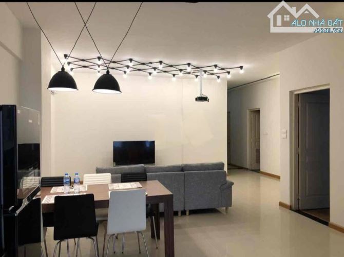 Cho thuê căn hộ chung cư Lạc Long Quân, 140m2, 3 ngủ, 2 vệ sinh, 15 Triệu Full đồ - 2