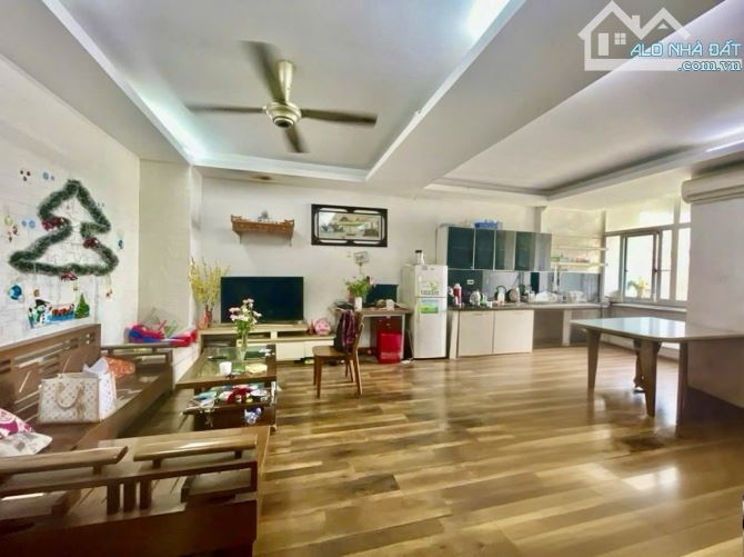 CHÍNH CHỦ GỬI BÁN CĂN 3 NGỦ - NAM TRUNG YÊN - TRUNG TÂM CẦU GIẤY - NHÀ ĐẸP - Ô TÔ VÒNG QUA - 2