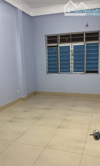 Cho thuê nhà Phố 8 3 gần ô tô, 48m2 x 4 tầng, 6 ngủ, 17 triệu VP, lớp học, KD on... - 2