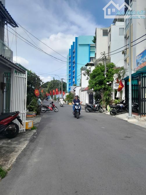 HẠ GIÁ SÂU – CẦN BÁN GẤP NHÀ MẶT TIỀN TAM ĐẢO,, Q10 DT 65m2 5 lầu giá chỉ 19.5 tỷ TL MẠNH - 3
