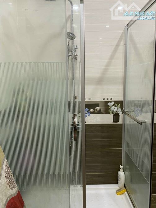 Bán Gấp..5,5 tỷ. Nhà 1T1L đẹp góc 2MT xây tâm huyết P. Tam Hoà. 6x22m. Đường 7m. - 3