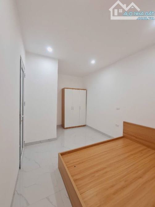 BÁN CĂN TẬP THỂ VẠN PHÚC – 2 NGỦ – Ô TÔ ĐỖ CỬA – 2.95 TỶ - 3
